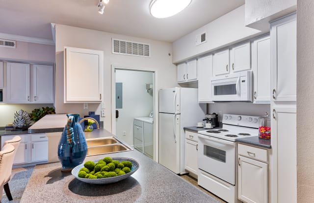 Eastland Trails Apartments Gallery 3