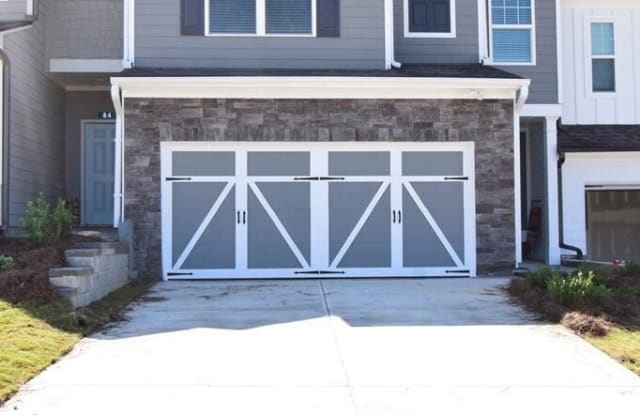 82 Sepia Oak Dr - 82 Sepia Oak Drive, Newnan, GA 30263 82 Sepia Oak Dr - 82 Sepia Oak Drive, Newnan, GA 30263