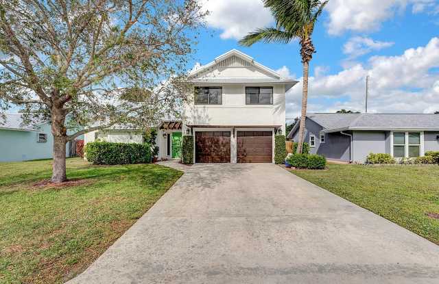 1113 RAINWOOD Circle W Gallery 2