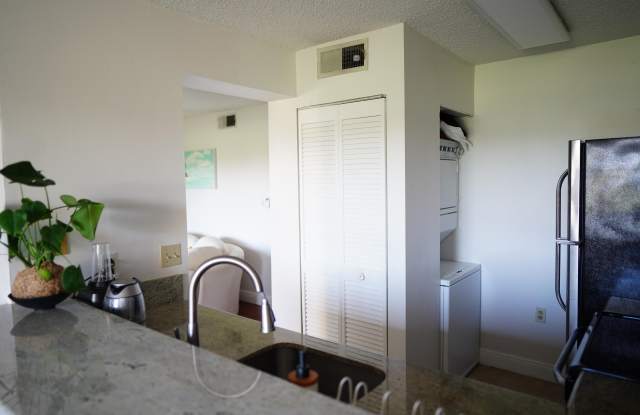 14204 Glenmoor Drive Gallery 3