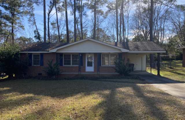 1873 Tanglewood Rd - 1873 Tanglewood Road, Milledgeville, GA 31061