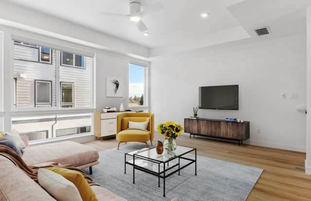 The Emerson at Olde Town Townhomes photos photos