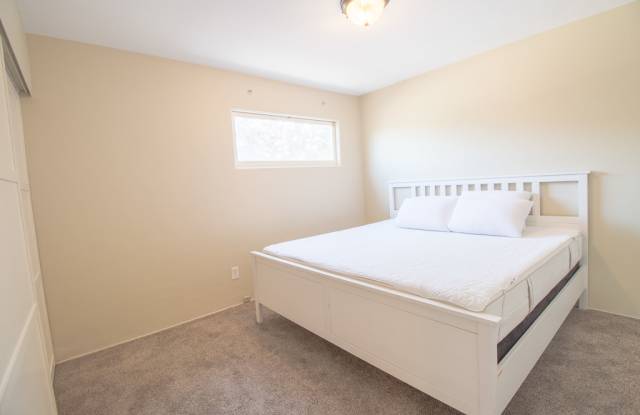 1967 Missouri Street - 1 Gallery 3
