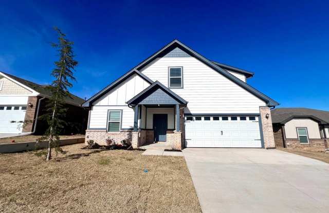 Stunningly Large 4 Bedroom 3 Bathroom 2 Car Garage Home in Oakdale School District (Neighborhood Park) Gallery 4