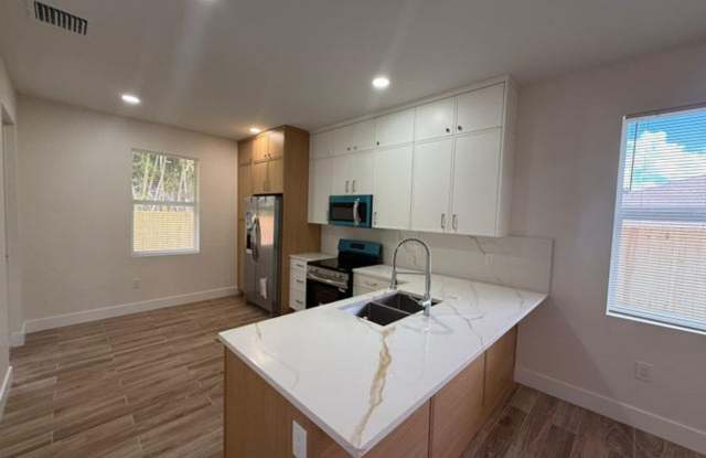 7723 S HAVERHILL ROAD Road, Greenacres  (Unincorporated) , FL 33463 - 8030 photos photos