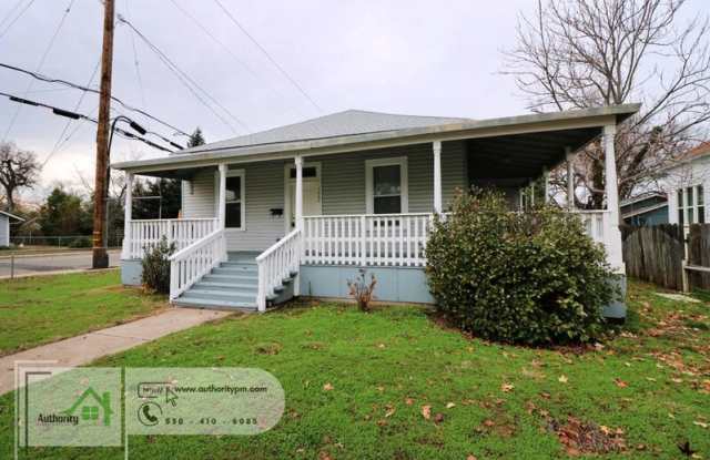 1880 Ferry Street - 1880 Ferry Street, Anderson, CA 96007