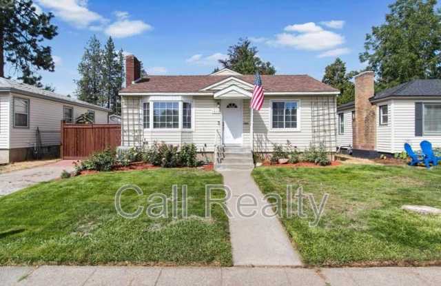 1117 E 33rd photos photos