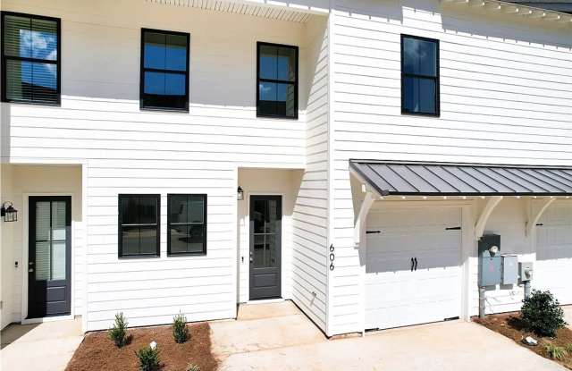 Owen's Crossing Townhome photos photos