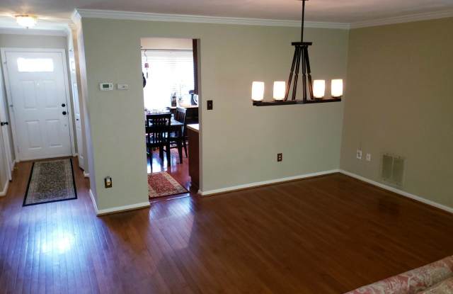 3704 MOUNT AIREY LANE Gallery 2