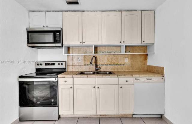 1624 S 23rd Avenue 0, Hollywood, FL 33020 photos photos