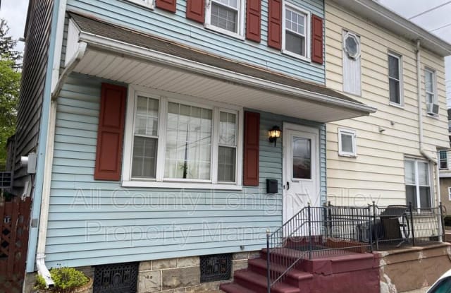 202 N 11th St photos photos