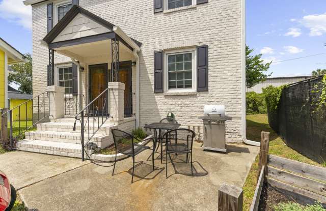 2230 Sunnyside Avenue - B Gallery 3