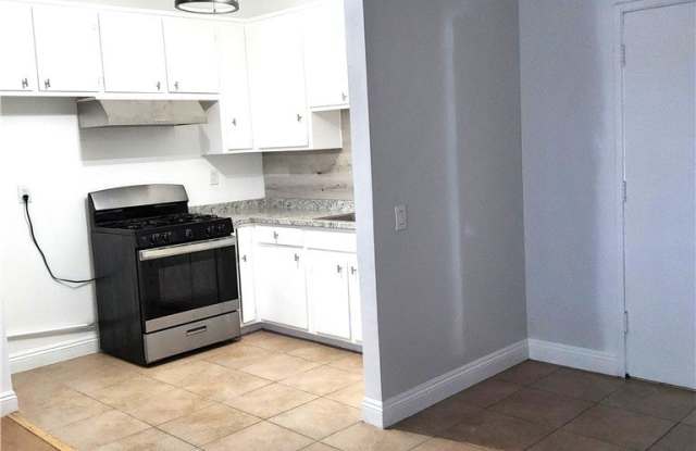 2876 La Salle Avenue photos photos