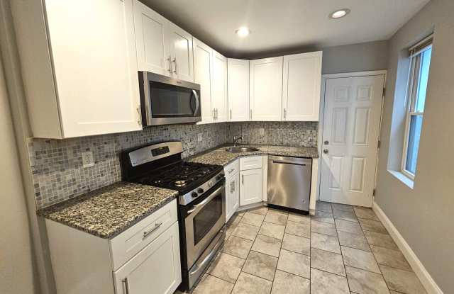 2 Bedroom recently renovated Belmont Neighborhood photos photos