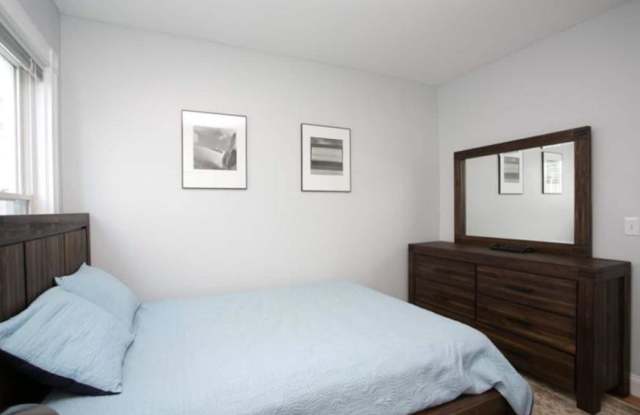 81 Sydney St. Gallery 3