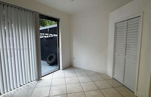 6728 NW 188th Ter - 6728 Northwest 188th Terrace, Country Club, FL 33015