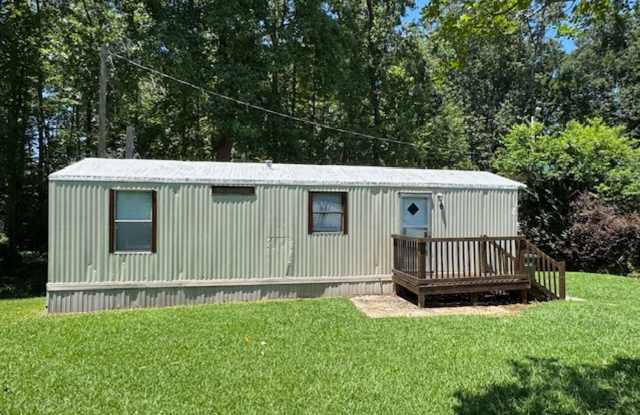 208 Perry Ave #6 is a 500 square foot HOME - 1 Bedroom  1 Remodeled Bath, Den  Kitchen. Lawn Care Included - Simple Living photos photos