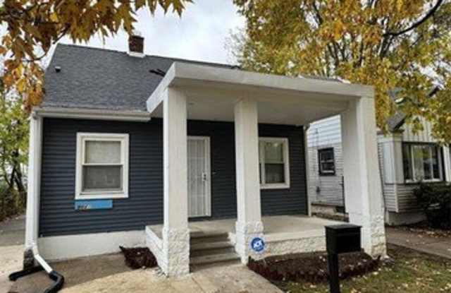8841 Auburn Street - 8841 Auburn Street, Detroit, MI 48228