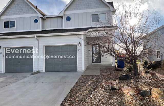 451 Stardust Court photos photos