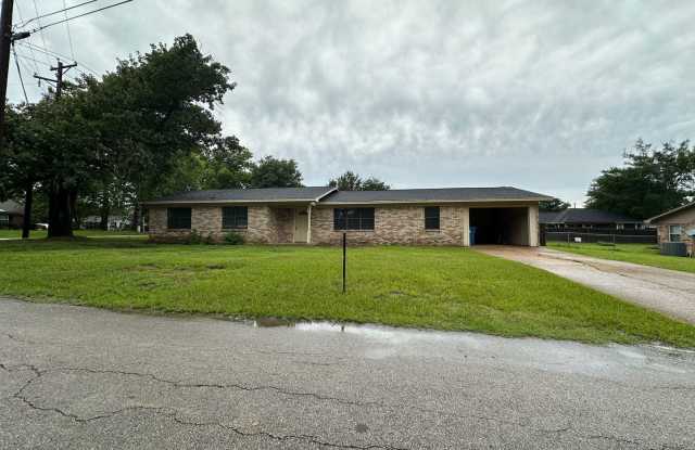 703 Concord St photos photos