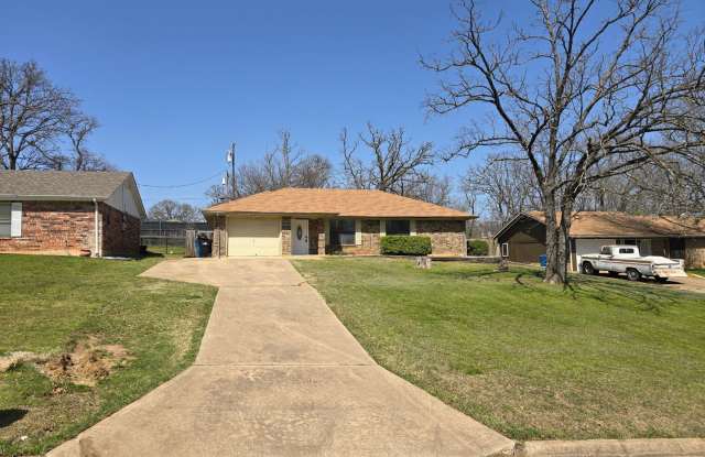 Charming Newly Remodeled Rental Home in a Quiet Neighborhood Gallery 4