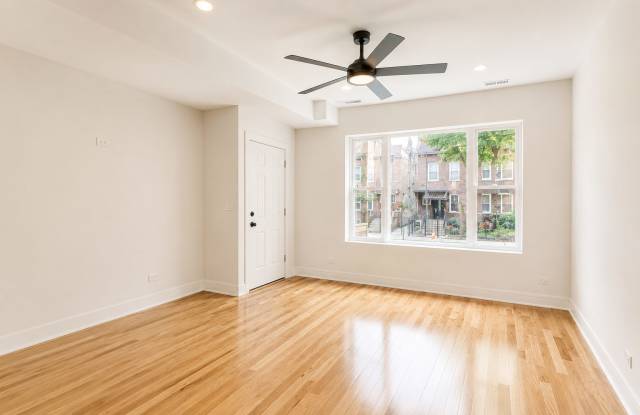 3136 North Ridgeway Avenue Gallery 2