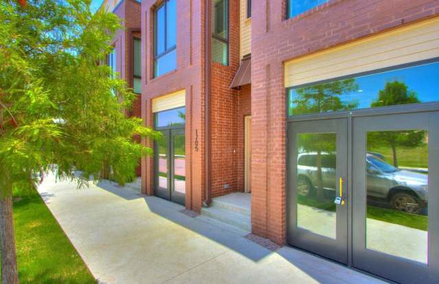 High Traffic Office Space in Beautiful Wheeler District of OKC photos photos