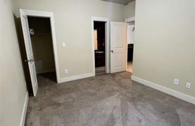 501 Cotton Creek Drive Gallery 2