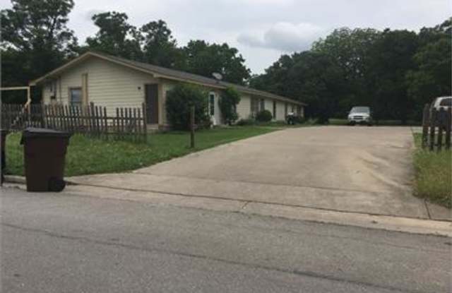 1024-A Pecos - 1024 North Pecos Street, Lockhart, TX 78644 1024-A Pecos - 1024 North Pecos Street, Lockhart, TX 78644