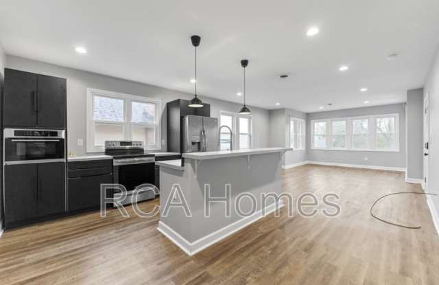 3716 N College Ave, Unit 4 - 3716 North College Avenue, Indianapolis, IN 46205