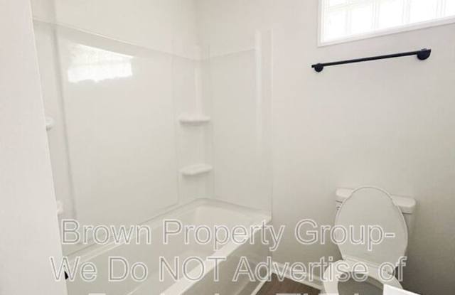 213 Andy St Gallery 4
