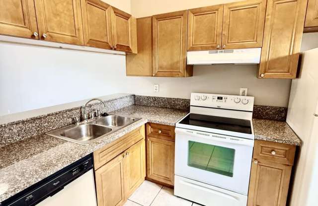 11632 NW 23rd Court Gallery 2