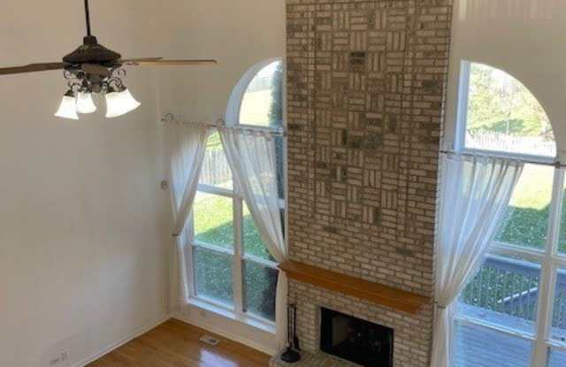 1670 HIGHMEADOW Lane Gallery 4