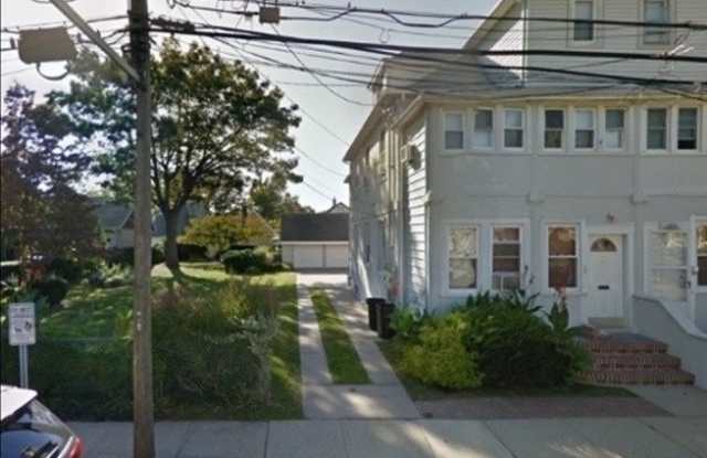 46 Lewis Avenue - 46 Lewis Avenue, New Hyde Park, NY 11040