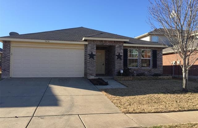 1616 Diamond Lake Trail - 1616 Diamond Lake Trail, Fort Worth, TX 76247