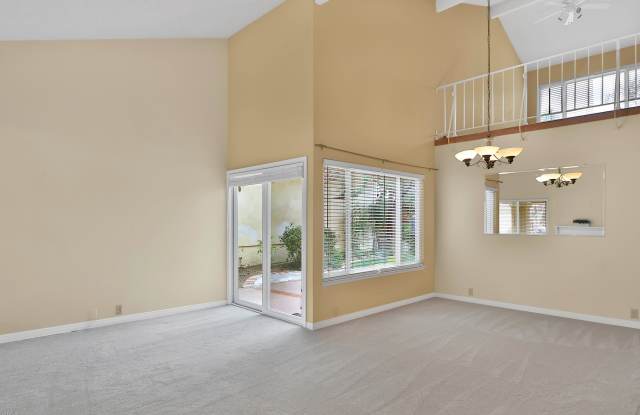1996 Willow Tree Court Gallery 3