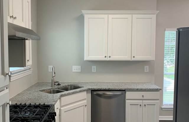 5012 Windcrest Way Gallery 3