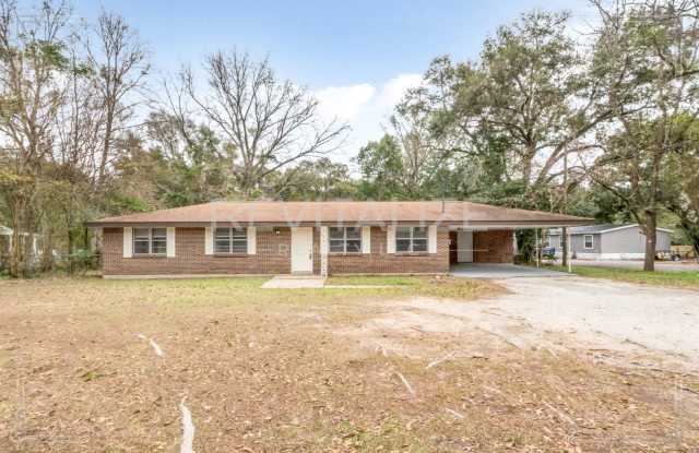 Newly Remodeled 4 Bed 1 Bath House in Mobile!! photos photos
