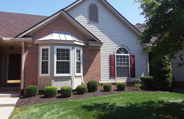 462 Mulberry Dr - 462 Mulberry Dr, Commerce, MI 48390