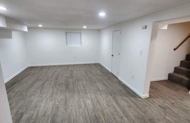 2108 Laurel photos photos