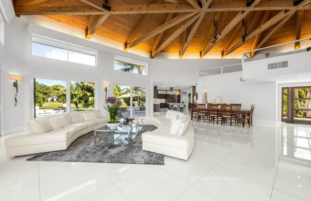 3521 Glenwood Court Gallery 4