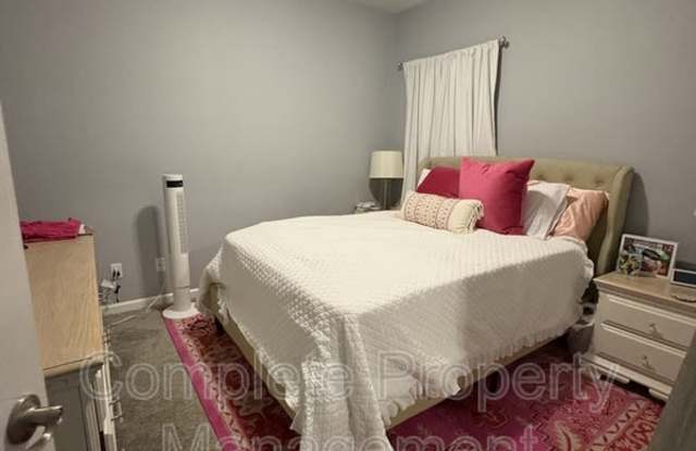 109 Oxmoor Place Circle Gallery 4