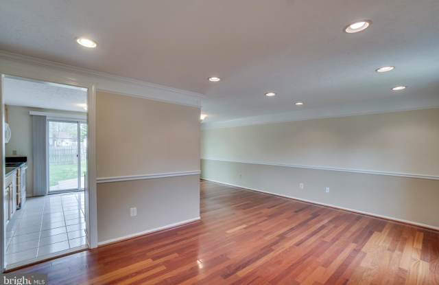 5502 TOBEGO COURT Gallery 2