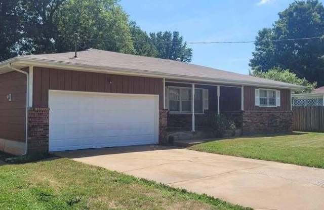 918 S Luster Avenue photos photos