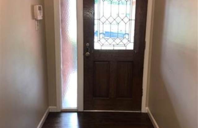 7254 Edgerton Drive Gallery 3