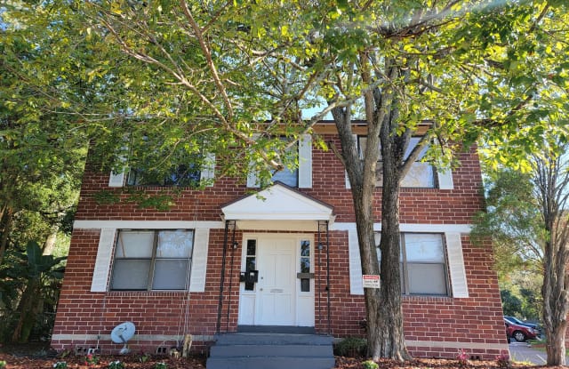 1153 McDuff Avenue South - 3 photos photos