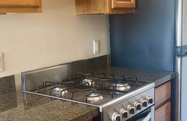 1474 Valencia St Apt 1D Gallery 3