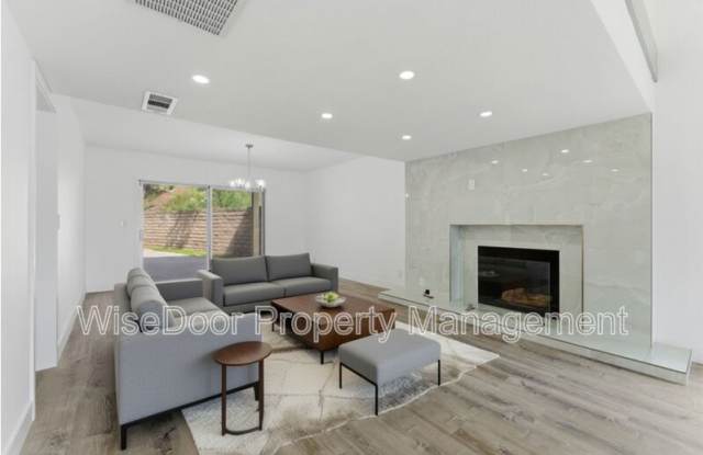 1500 Aldea Dr photos photos