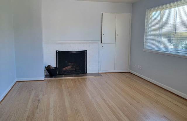 7305-7307 47th Ave SW photos photos