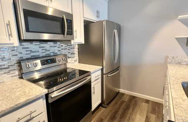 ***COMING SOON***Beautifully remodeled 3 Bed/1.5 Bath Townhome in Antioch photos photos
